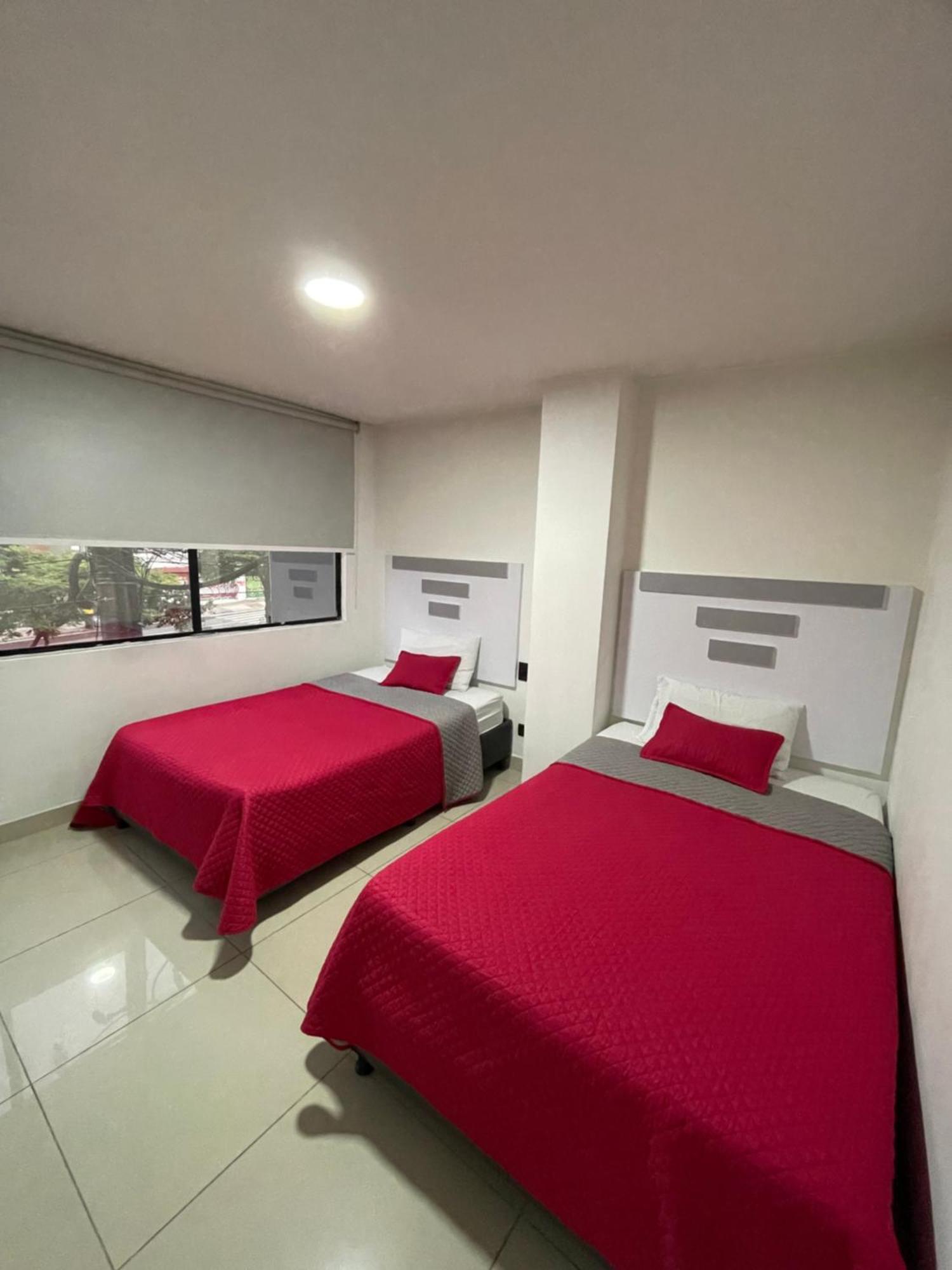 Hotel Ofix Medellín Extérieur photo